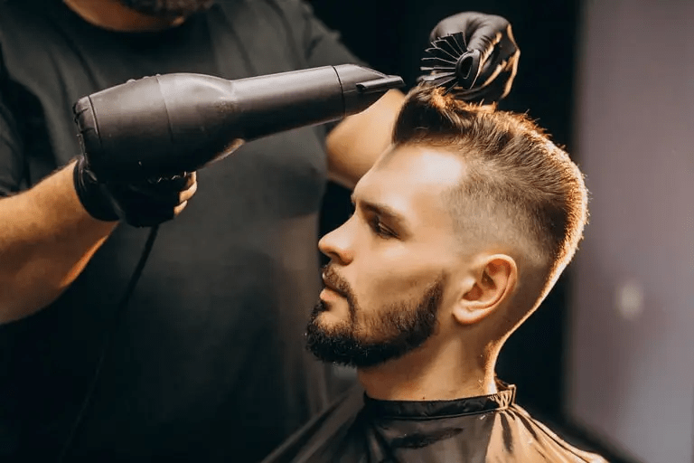 Layer Cut Hairstyle: The Ultimate Guide to Volume, Movement & Face-Framing Magic